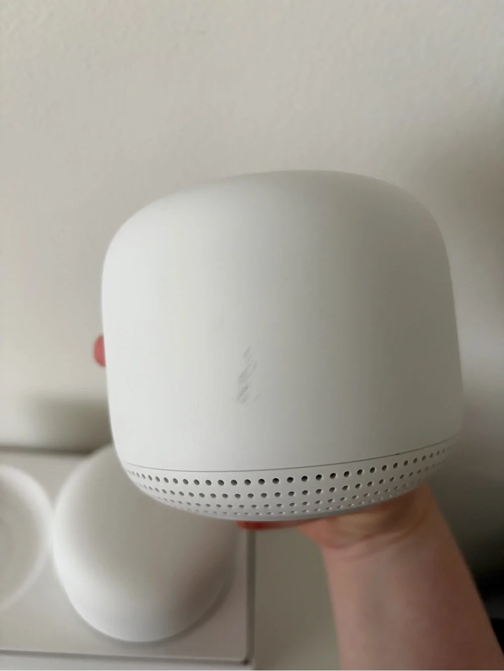 Google Nest WiFi AC2200 Mesh Router H2D + Point H2E in Snow White